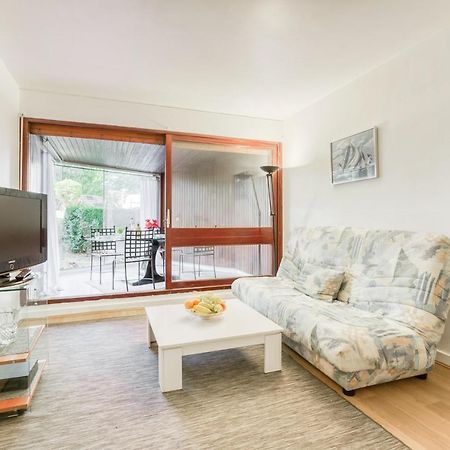 Chez Mo Apartment เลอเชอส์เนย์ ภายนอก รูปภาพ